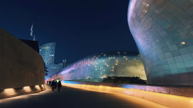 Dongdaemun Design Plaza (DDP)